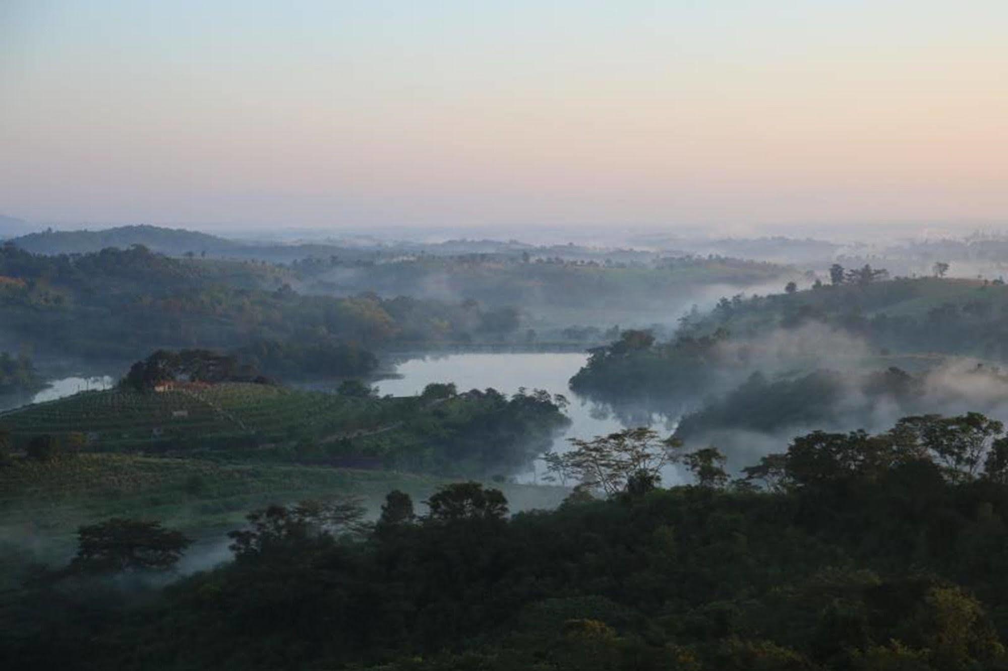 Chiang Rai Valley Resort @Doi Hom Fha Mae Chan エクステリア 写真
